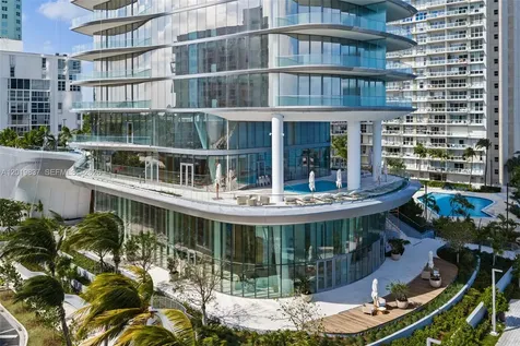 175 SE 25 Road Miami FL 33129