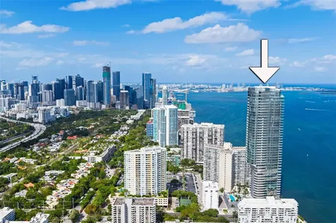 175 SE 25 Road Miami FL 33129