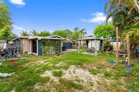 9452 SW 52nd Court Cooper City FL 33328