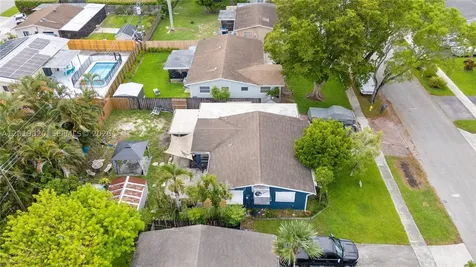 9452 SW 52nd Court Cooper City FL 33328