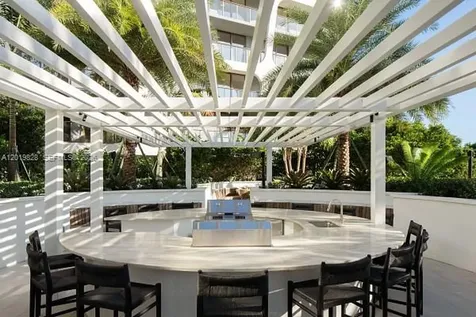 3900 Alton Road Miami Beach FL 33140