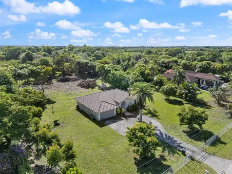 16035 SW 173rd Avenue Miami FL 33187