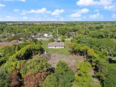 16035 SW 173rd Avenue Miami FL 33187