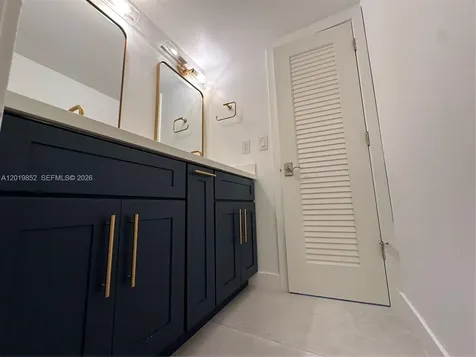 6901 Edgewater Drive Coral Gables FL 33133