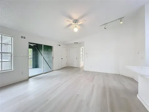 2225 Metropolitan Way Orlando FL 32839