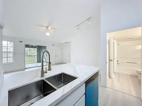 2225 Metropolitan Way Orlando FL 32839
