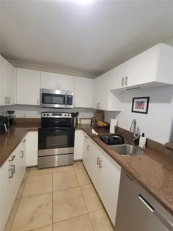 185 SE 14th Terrace Miami FL 33131