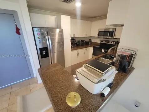185 SE 14th Terrace Miami FL 33131