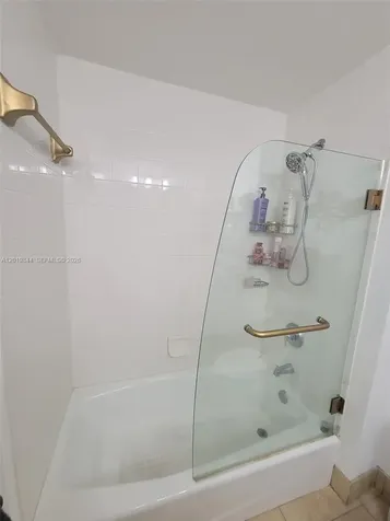 185 SE 14th Terrace Miami FL 33131