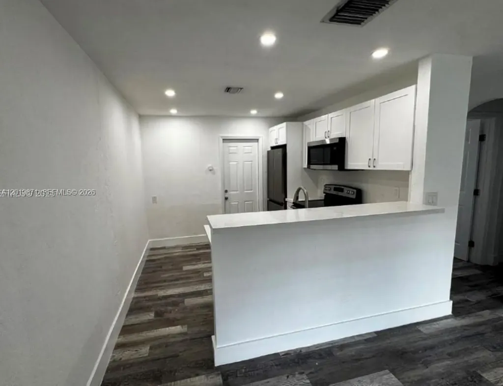 2030 Taylor Street Hollywood FL 33020