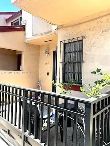 2407 W 52nd Place Hialeah FL 33016