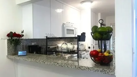 2407 W 52nd Place Hialeah FL 33016