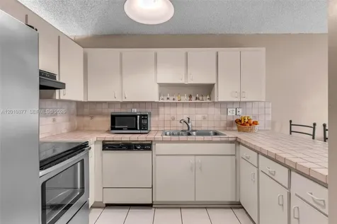 13520 SW 180th Terrace Miami FL 33177