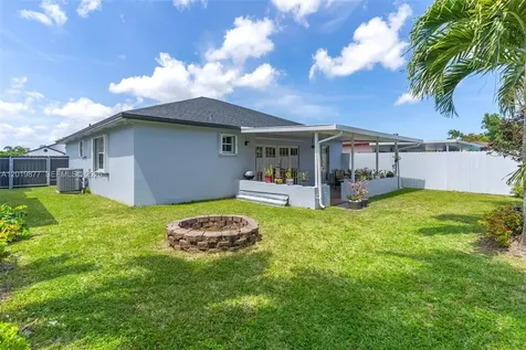 13520 SW 180th Terrace Miami FL 33177