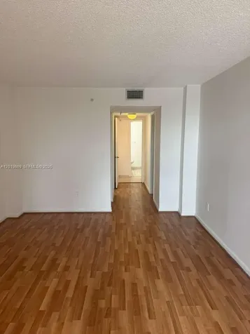 20840 San Simeon Way Miami FL 33179