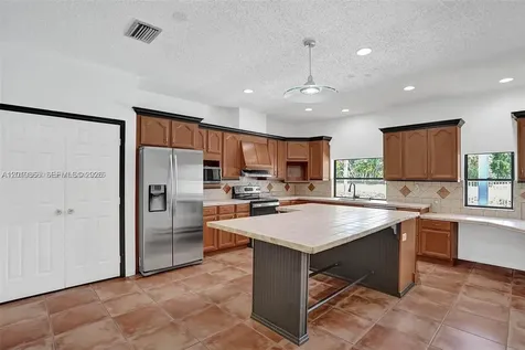 16610 Royal Poinciana Court Weston FL 33326