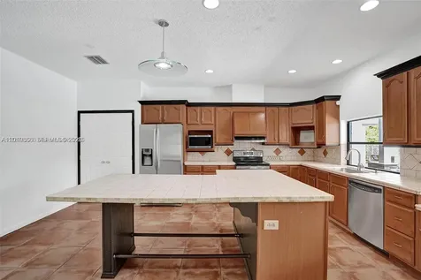 16610 Royal Poinciana Court Weston FL 33326