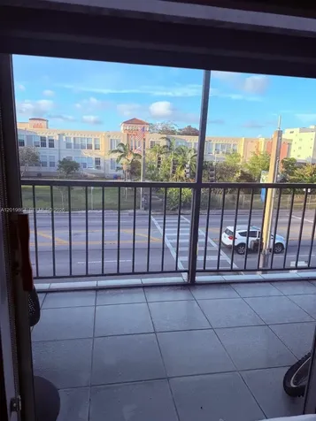 1250 NE 125th Street North Miami FL 33161