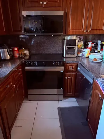 1250 NE 125th Street North Miami FL 33161