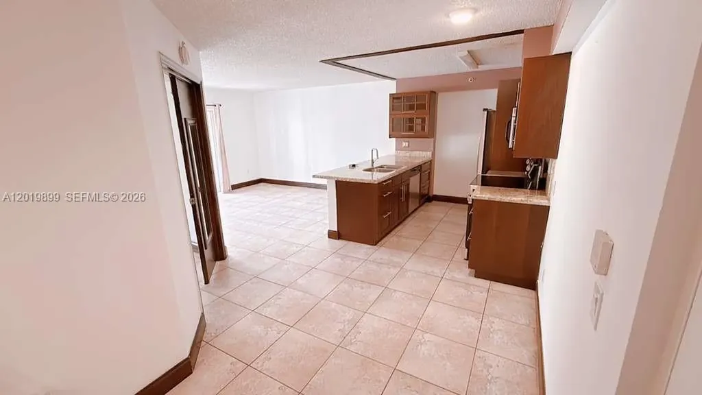 470 S Park Road Hollywood FL 33021