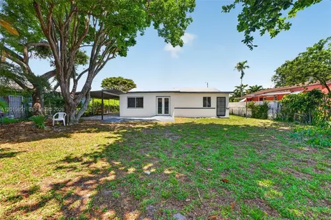 280 NW 101st Street Miami FL 33150