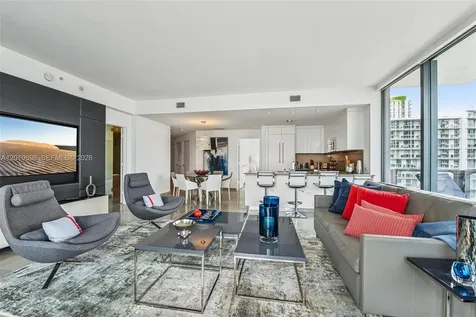 88 SW 7th Street Miami FL 33130