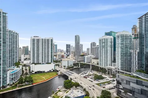 88 SW 7th Street Miami FL 33130