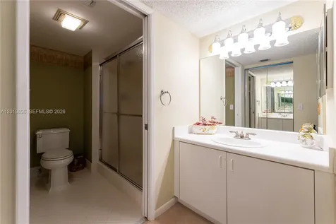 1600 SW 127th Way Pembroke Pines FL 33027