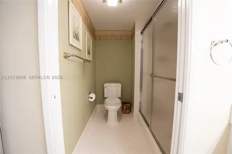 1600 SW 127th Way Pembroke Pines FL 33027