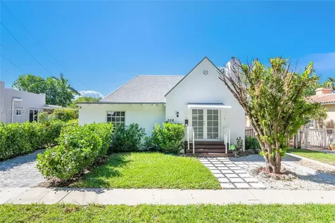 228 SW 23rd Road Miami FL 33129