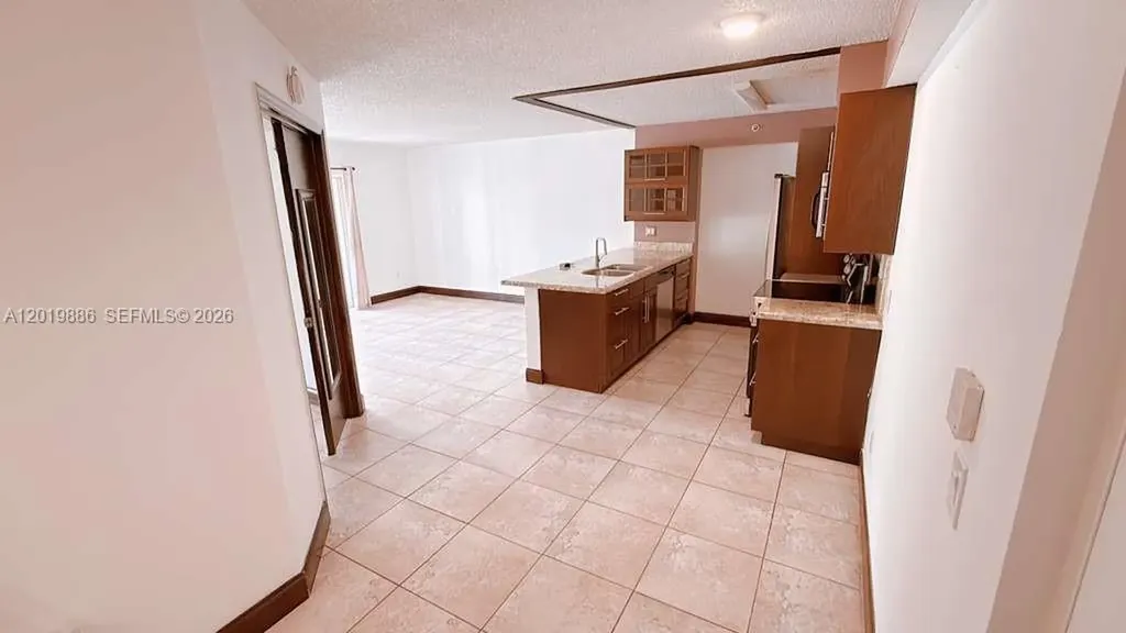 470 S Park Road Hollywood FL 33021