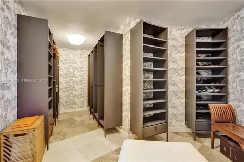 1111 Crandon Boulevard Key Biscayne FL 33149