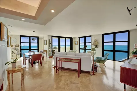 1111 Crandon Boulevard Key Biscayne FL 33149