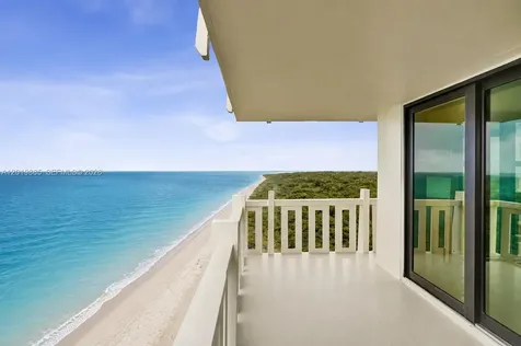 1111 Crandon Boulevard Key Biscayne FL 33149