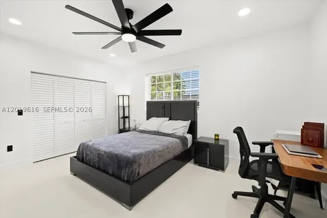 2400 NE 195th Street Miami FL 33180