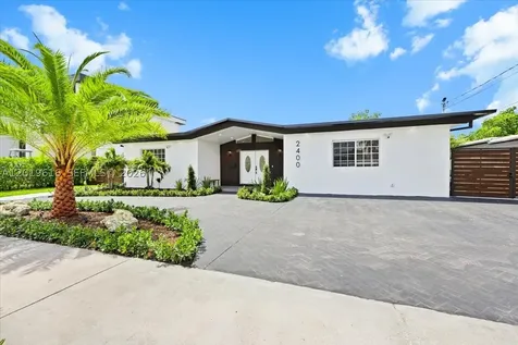 2400 NE 195th Street Miami FL 33180