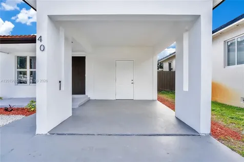 40 SE 3rd Terrace Dania Beach FL 33004