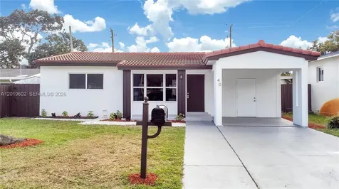 40 SE 3rd Terrace Dania Beach FL 33004