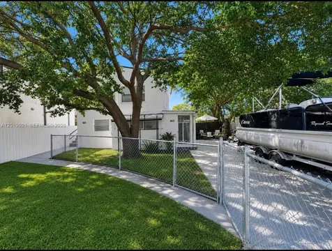 1613-1615 NW 45th Street Miami FL 33142