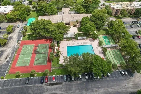 8120 SW 24th Street North Lauderdale FL 33068