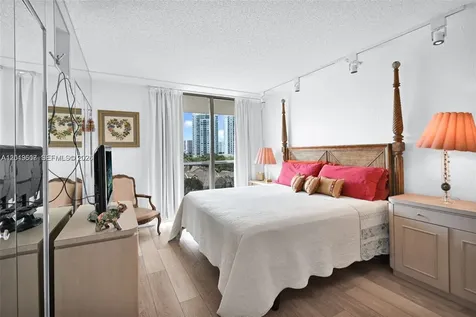 19667 Turnberry Way Aventura FL 33180
