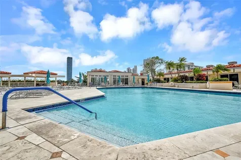 19667 Turnberry Way Aventura FL 33180