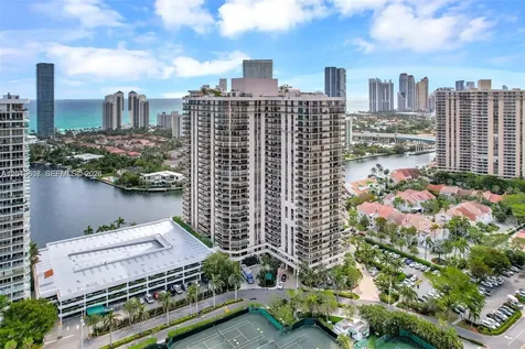 19667 Turnberry Way Aventura FL 33180