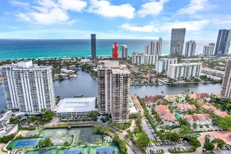 19667 Turnberry Way Aventura FL 33180