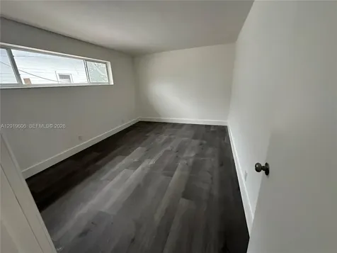 117 SE 2nd Avenue Hallandale Beach FL 33009