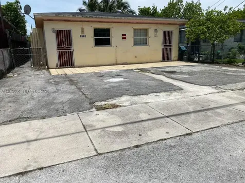 2640 NW 23rd Court Miami FL 33142