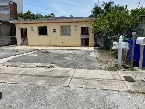 2640 NW 23rd Court Miami FL 33142
