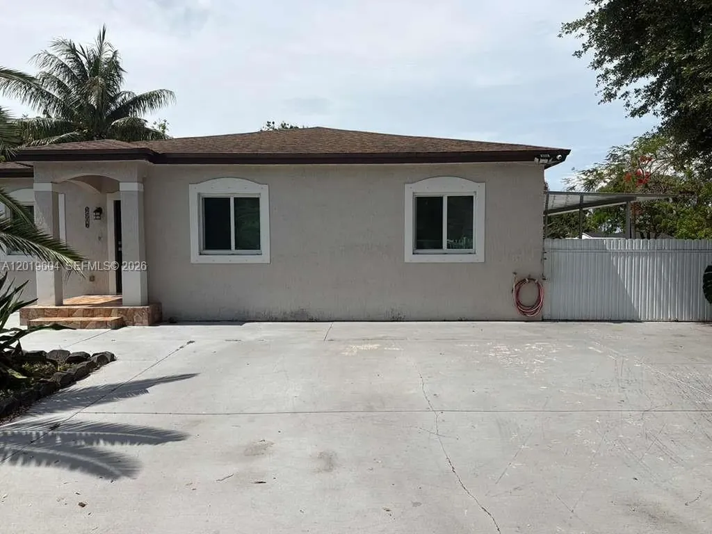 1507 NW 100th Street Miami FL 33147