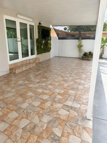 1507 NW 100th Street Miami FL 33147