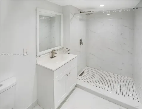 2941 NE 185th Street Aventura FL 33180